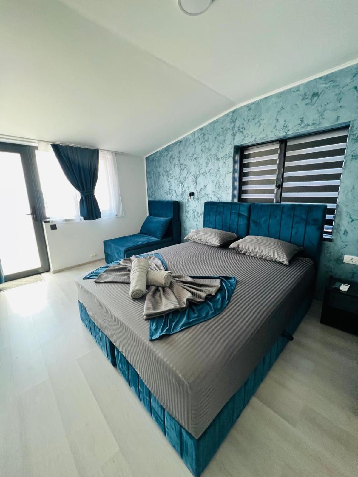 Golden Star Residences Констанца Экстерьер фото